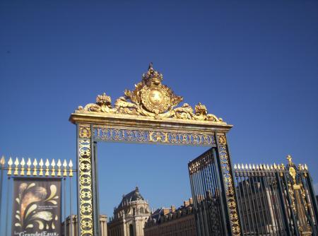 Le Château  de Versailles du moins c'est l'entrée
